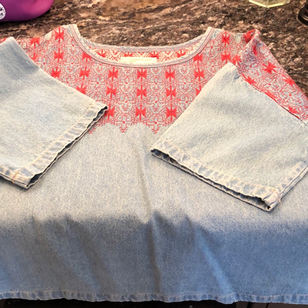 Super cute denim embroidered Current Elliott top